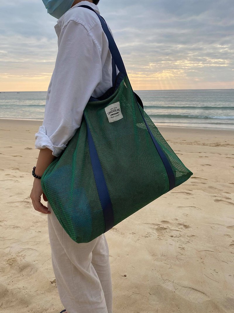New Green Mesh bag with zipper/ Fitness Bag/ Grocery Bag/ Beach Bag Size L - กระเป๋าถือ - วัสดุอื่นๆ สีเขียว