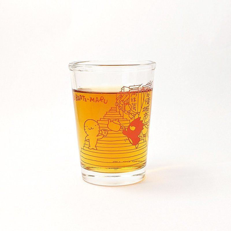 【漫遊台灣 X 三麗鷗】 酷企鵝啤酒杯-九份限定+行李貼-九份 - 杯子 - 玻璃 