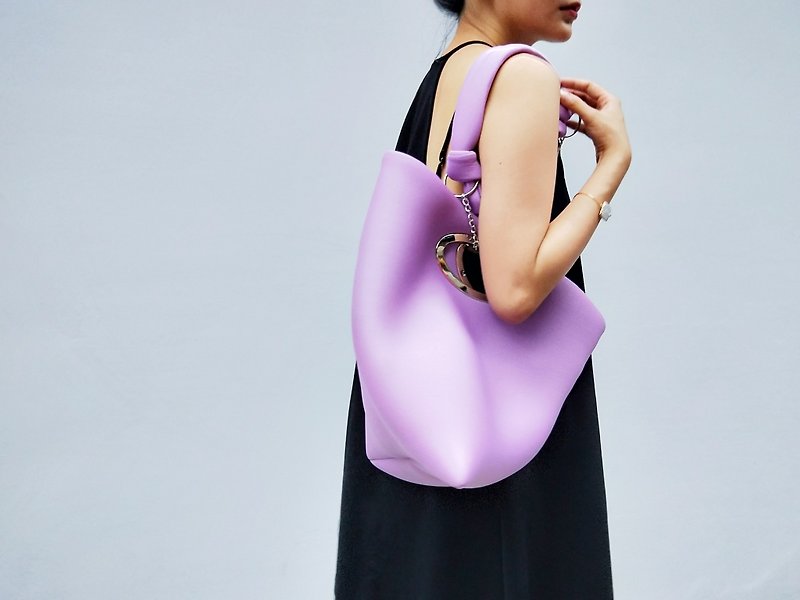Chill Cloud Cloud Bag - UV Light - Messenger Bags & Sling Bags - Sponge Purple