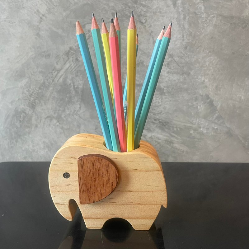 Wooden Elephant Pen and Pencil Holder: Rustic Desk Organizer - 筆筒/筆座 - 木頭 