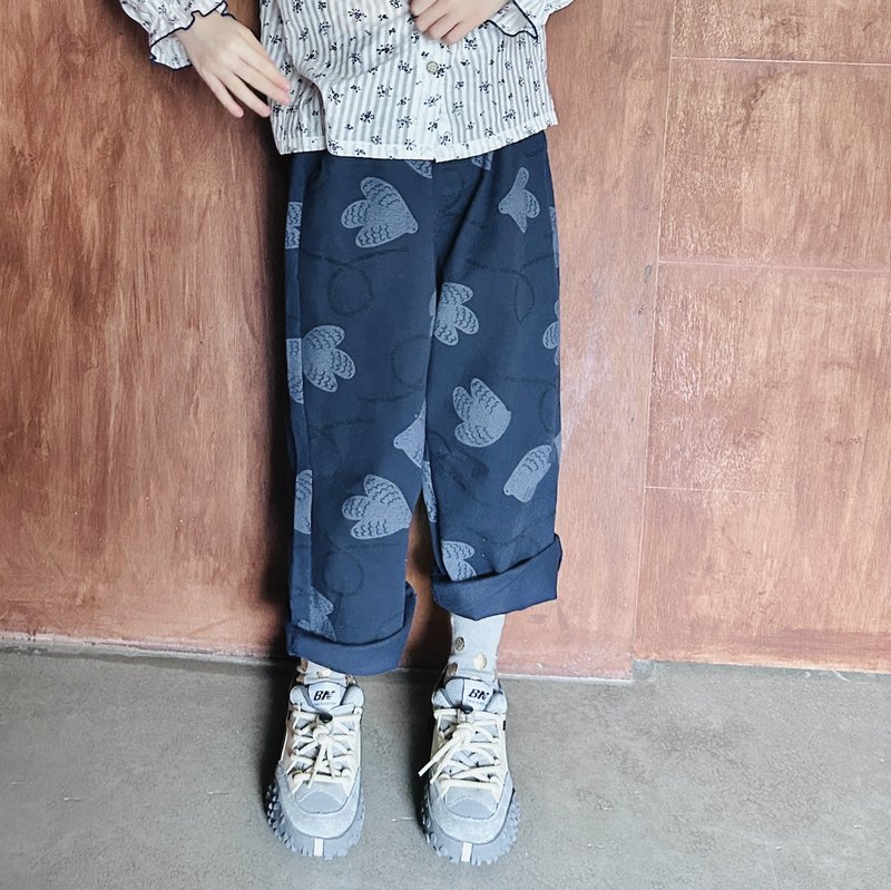 Blue graffiti printed casual straight pants/pants children's clothing - กางเกง - ผ้าฝ้าย/ผ้าลินิน สีน้ำเงิน