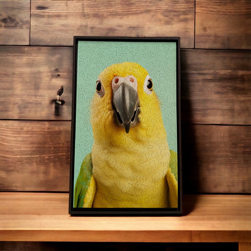 Hey look here-Parrot-II - Puzzles - Wood Brown