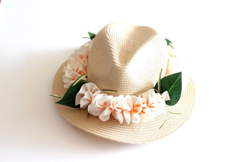 白色雞蛋花帽圈　夏威夷海島風手作帽飾　沙灘草帽配件 - 帽子 - 棉．麻 白色