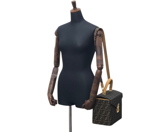 【美品】FENDI フェンディ ズッカ 2way ショルダーバッグ ヴァニティ 日本直送 名牌中古包 】FENDI フェンディ ズッカ ハンドバッグ