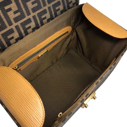 FENDI ズッカ バニティバッグ　折りたたみ　ナイロン　レザー　ロゴ 日本直送 名牌中古包 】FENDI フェンディ ズッカ ハンドバッグ
