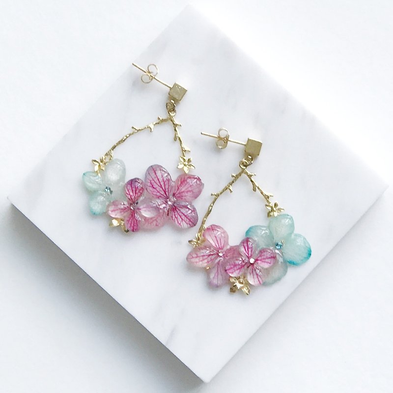Real flower Blue and Purple Hydrangea 18KGP earrings - Earrings & Clip-ons - Plants & Flowers Purple