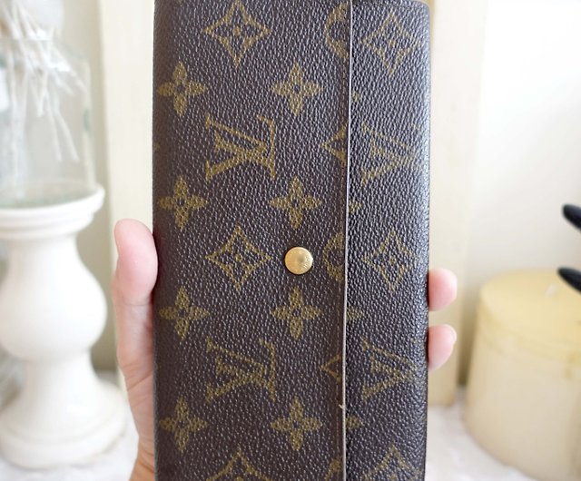 Louis Vuitton Artificial Leather CLASSIC BROWN  wouwww  Louis vuitton  Leather fabric Vuitton