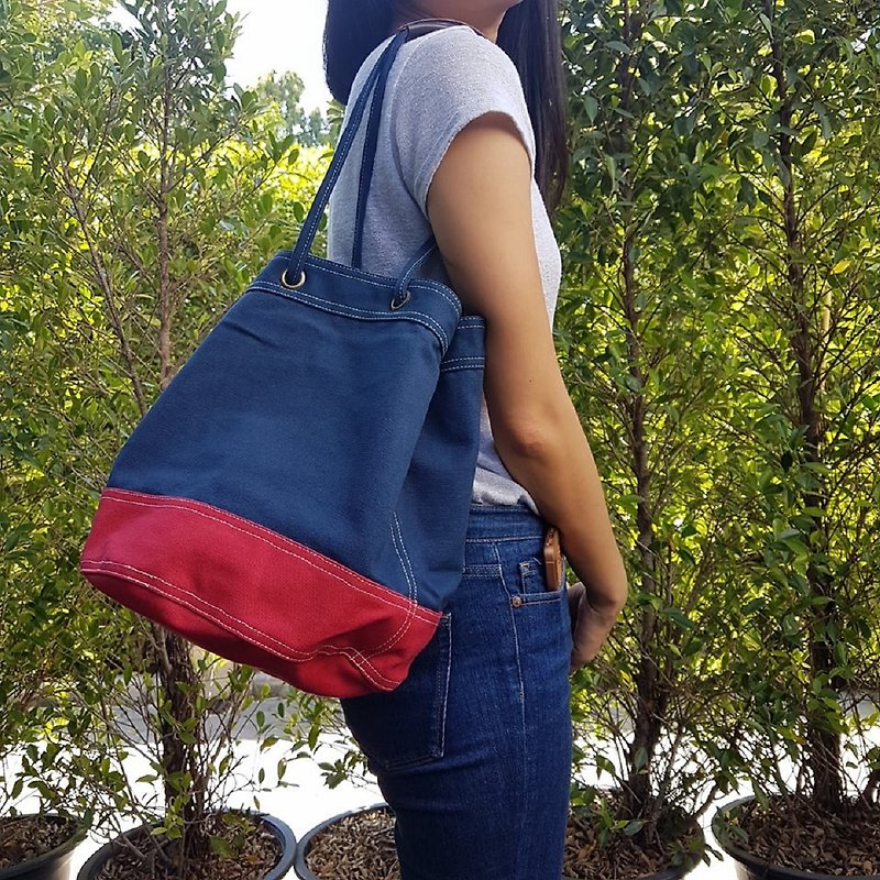 Navy/Red Canvas 2way Bucket Bag w/ Strap Leather Handles. - 手袋/手提袋 - 棉．麻 藍色