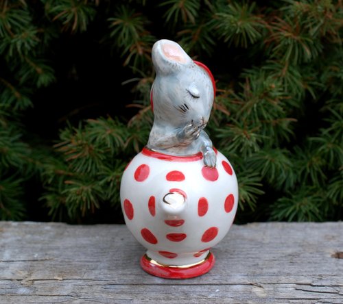 1000✡　レア！　不思議の国のアリス　眠りネズミ　ティーポット 陶器製　限定品 1000✡ レア！ 不思議の国のアリス 眠りネズミ ティーポット