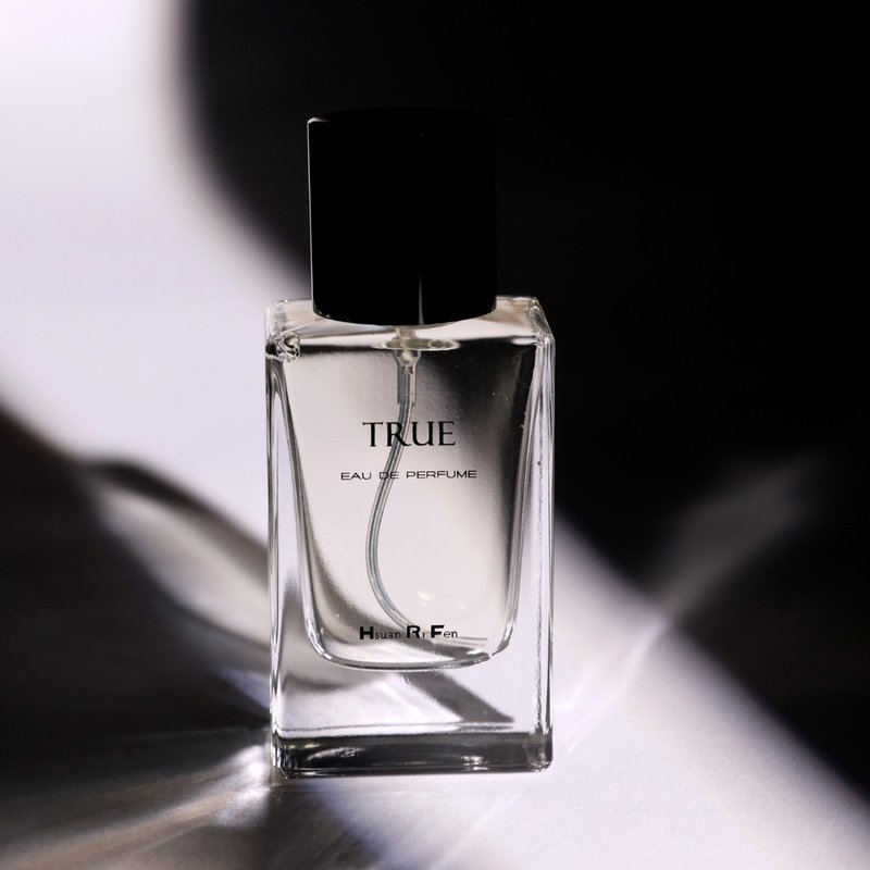 TRUE香水TRUE EAU DE PERFUME-30ml - 香水/香膏 - 其他材質 白色