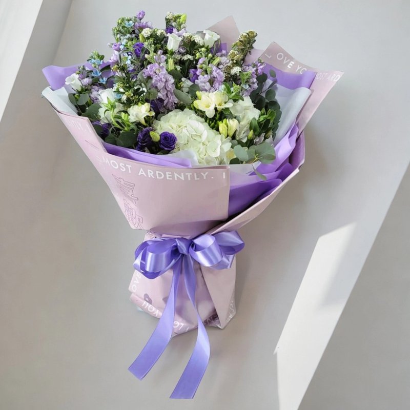 鮮花花束 (繡球花、日本謝香、香雪蘭、桔梗、尤加利葉及襯花) - 盆栽/植栽 - 植物．花 