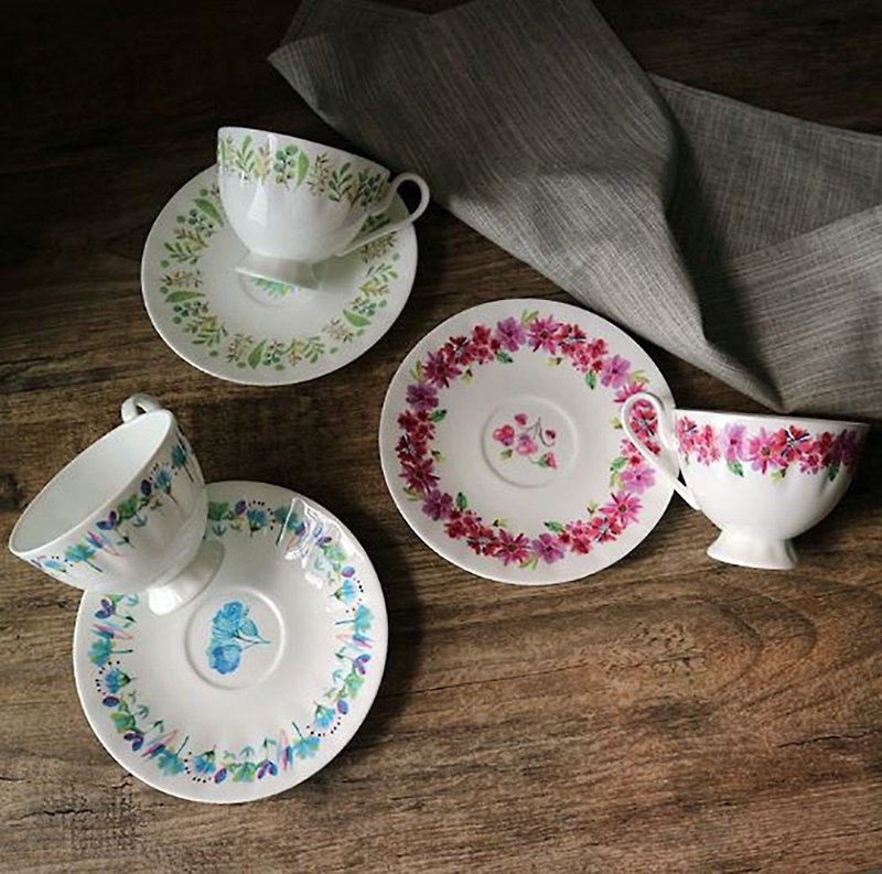 Bone China afternoon tea cup-healing flower tea cup and saucer 3 into the group afternoon tea/Windsor cup and saucer set - ถ้วย - เครื่องลายคราม หลากหลายสี