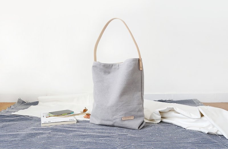sobag original hand-made literary side backpack female small fresh canvas bag Japanese shoulder bag large capacity tote bag - กระเป๋าแมสเซนเจอร์ - ผ้าฝ้าย/ผ้าลินิน สีเทา