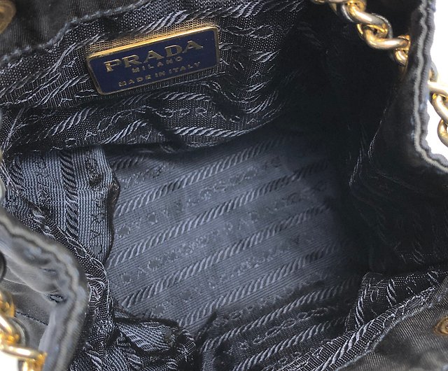 プラダ羊皮革アンティークレザー加工2WAYキルティングステッチショルダーバッグ鞄