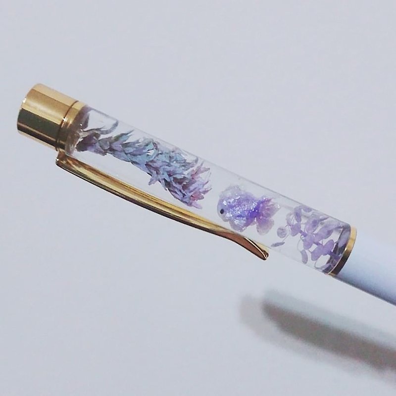 Customized floating flower pen mini small goldfish pen ballpoint pen handmade - Ballpoint & Gel Pens - Plants & Flowers 