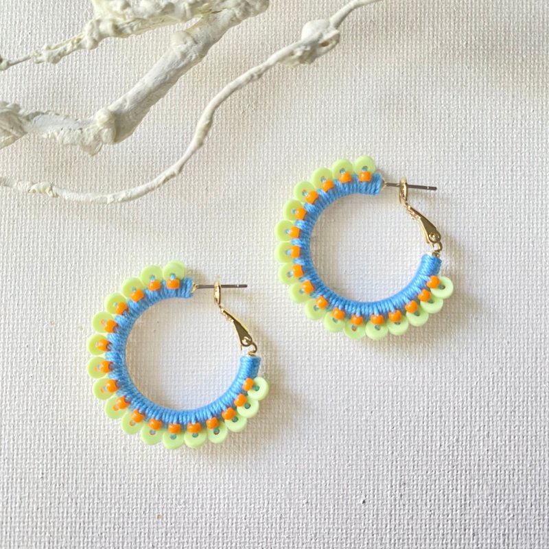 Dot hoop earrings Clip-On[light green] - ต่างหู - ผ้าฝ้าย/ผ้าลินิน หลากหลายสี