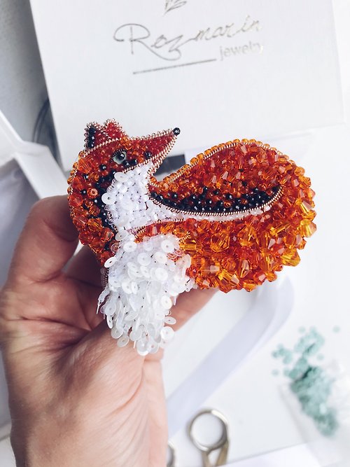 ROZMARINstore Fox beaded embroidered, Animal lover gift, Handmade jewelry