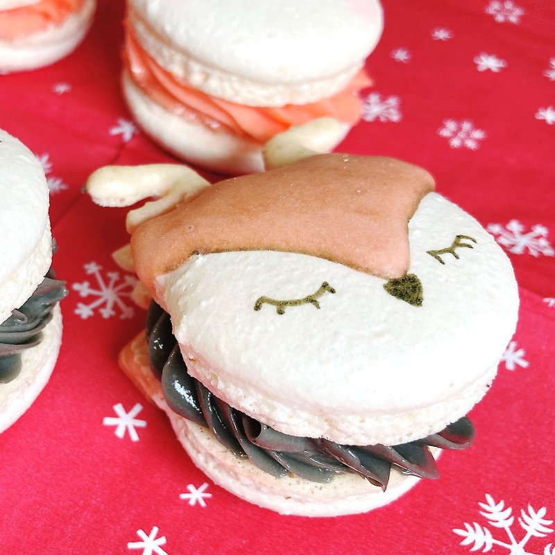 Christmas Reindeer Macaron Reindeer Macaron - เค้กและของหวาน - วัสดุอื่นๆ สึชมพู