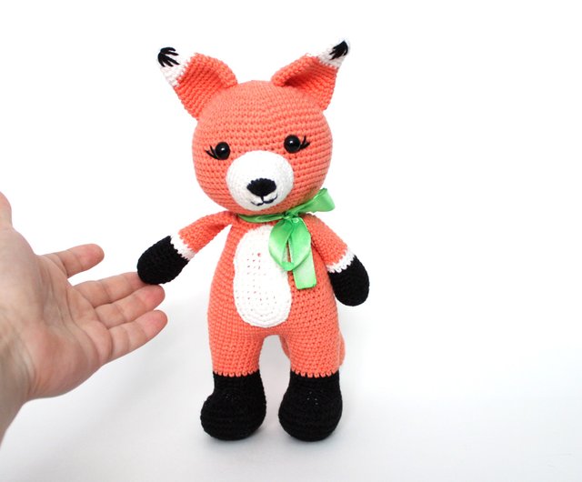 キツネのぬいぐるみあみぐるみ赤ちゃんへのキツネのプレゼント赤ちゃん