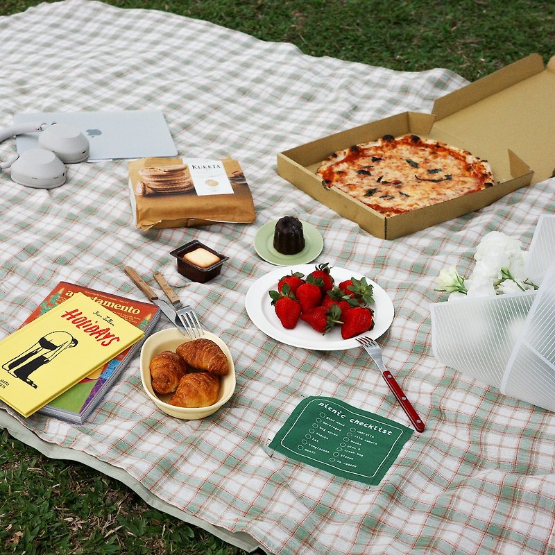ideal life for no reason thin retro green plaid picnic mat - ชุดเดินป่า - ผ้าฝ้าย/ผ้าลินิน สีเขียว