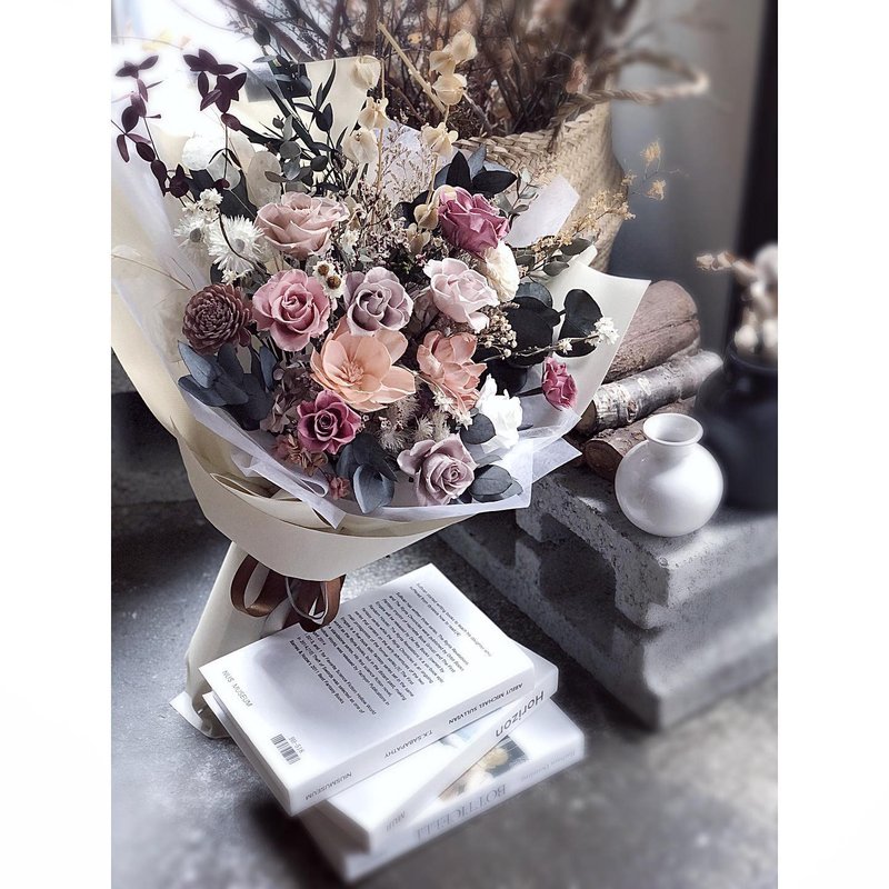不凋花永生大花束/告白花束/求婚花束/生日禮物/拍攝道具 - 乾燥花/永生花 - 其他材質 