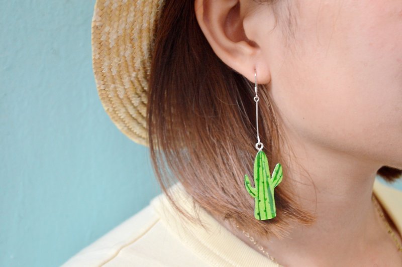 Summer romantic green cactus earrings ear clips hand-painted wooden resin seal - Earrings & Clip-ons - Wood Green