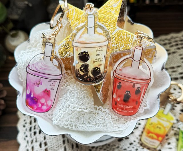 Taiwan hand-crankled drinks : boba cat keychain charms