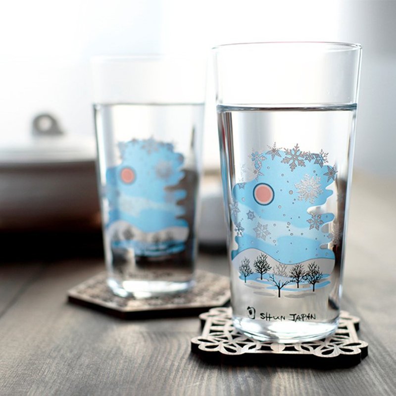 Cold feeling snowflake tumbler pair set A vessel to enjoy the season when the color changes depending on the temperature - แก้ว - แก้ว สีน้ำเงิน