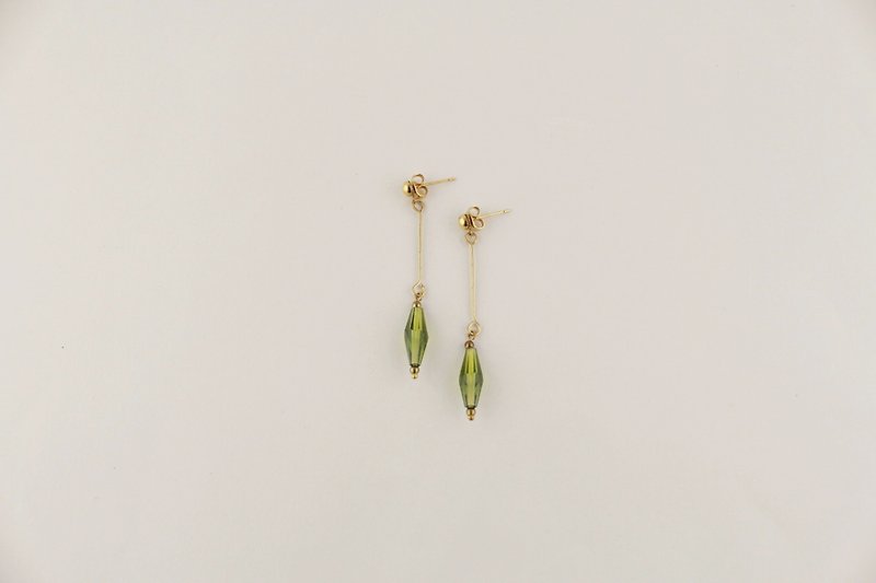 // VÉNUS觅 Emerald Swarovski in the spring // ve018 - Earrings & Clip-ons - Paper Green