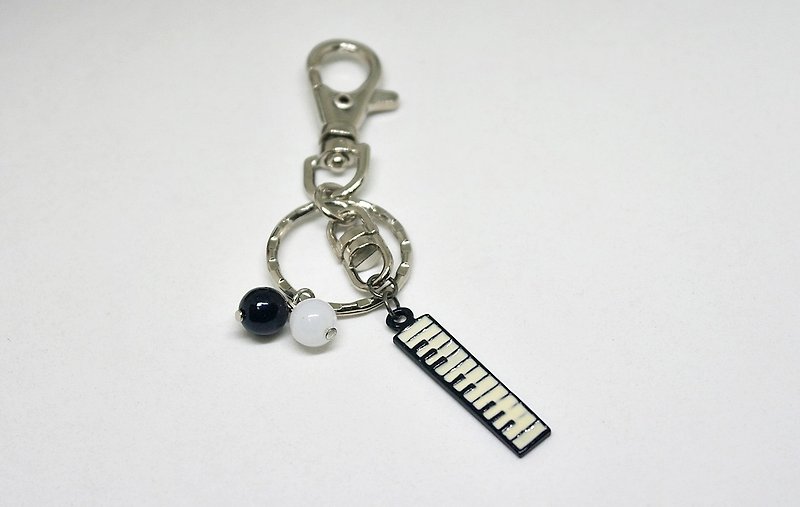 >>>>Key ring + pendant - keyboard player - => limited x1 - Keychains - Aluminum Alloy Black