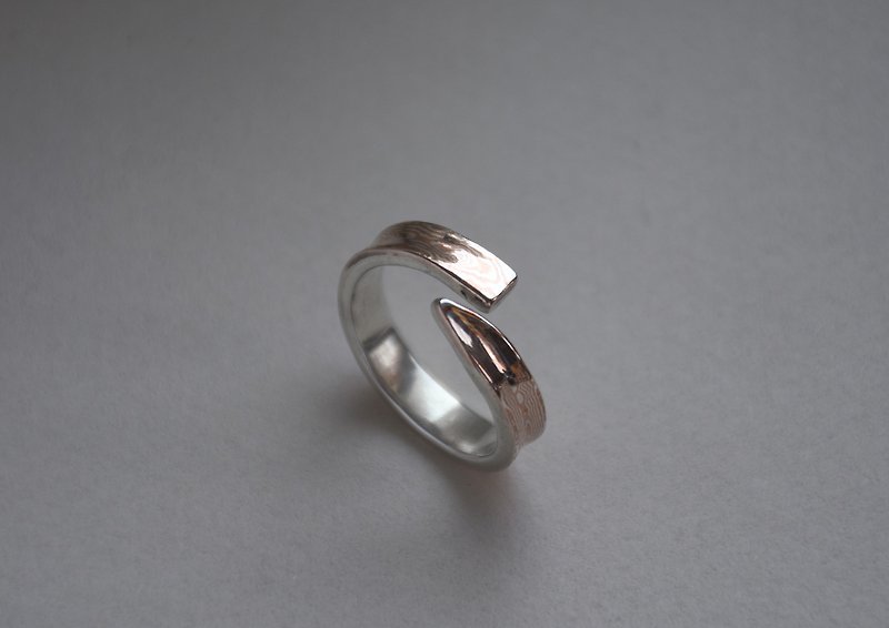 手工製作銀+銅木目金木紋金Mokume gane鑲銀開口戒指 - 戒指 - 其他金屬 銀色