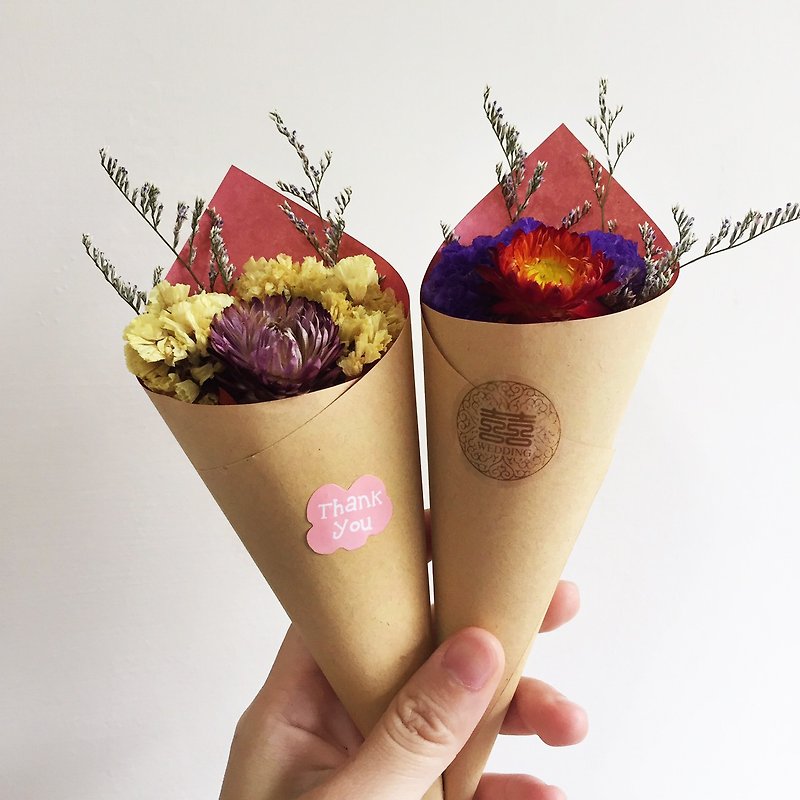 Cone cones dry flowers bouquet wedding was a small wedding ceremony arranged marriage room birthday explore small bouquet small photo stickers (single beam) - ตกแต่งต้นไม้ - พืช/ดอกไม้ สึชมพู