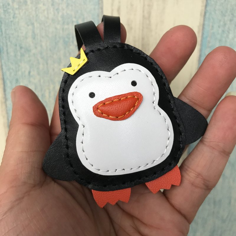 Healing item black cute penguin pure hand-sewn leather charm small size - Charms - Genuine Leather Black