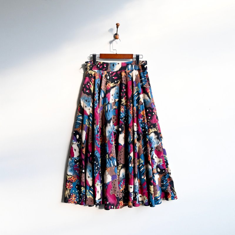 [Egg Plant Vintage] Cosmic Fireworks Print Vintage Circle Skirt - กระโปรง - ไฟเบอร์อื่นๆ 