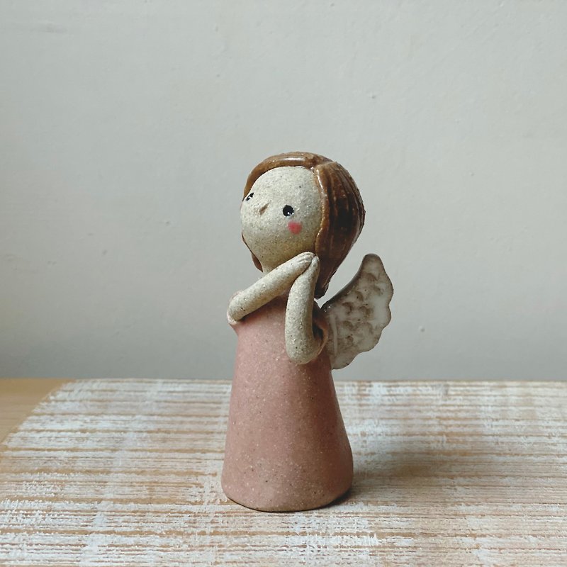 A Pink Guardian Angel pottery - ของวางตกแต่ง - ดินเผา สึชมพู