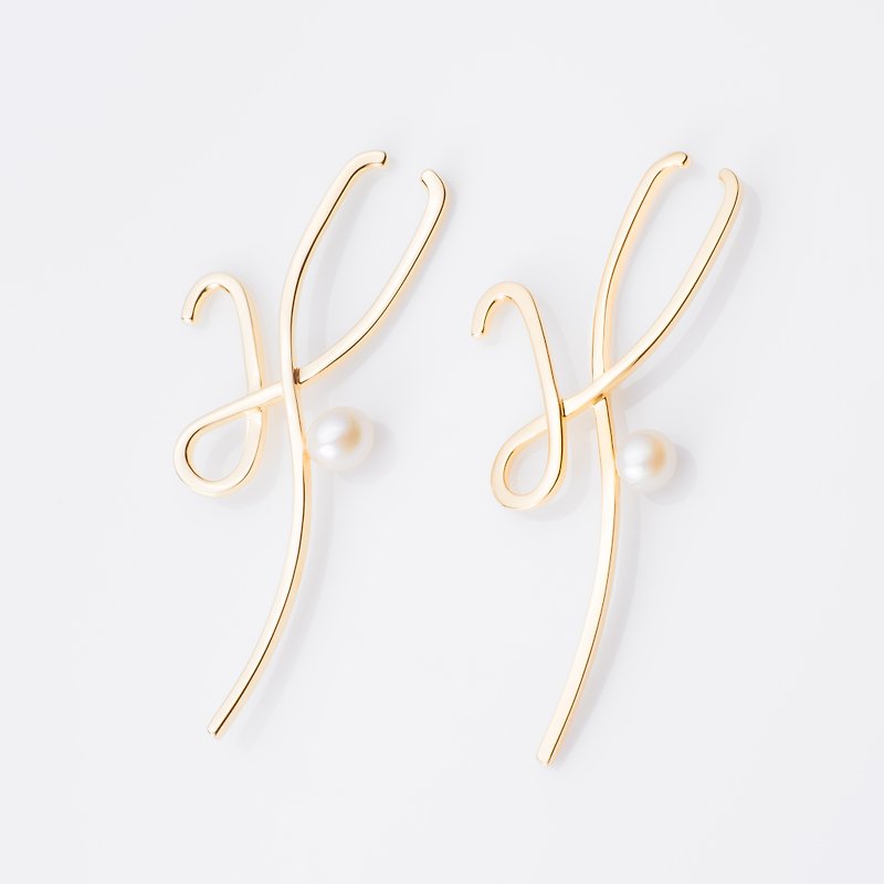 經典優雅 / Gia earrings 一對 - 耳環/耳夾 - 其他金屬 金色
