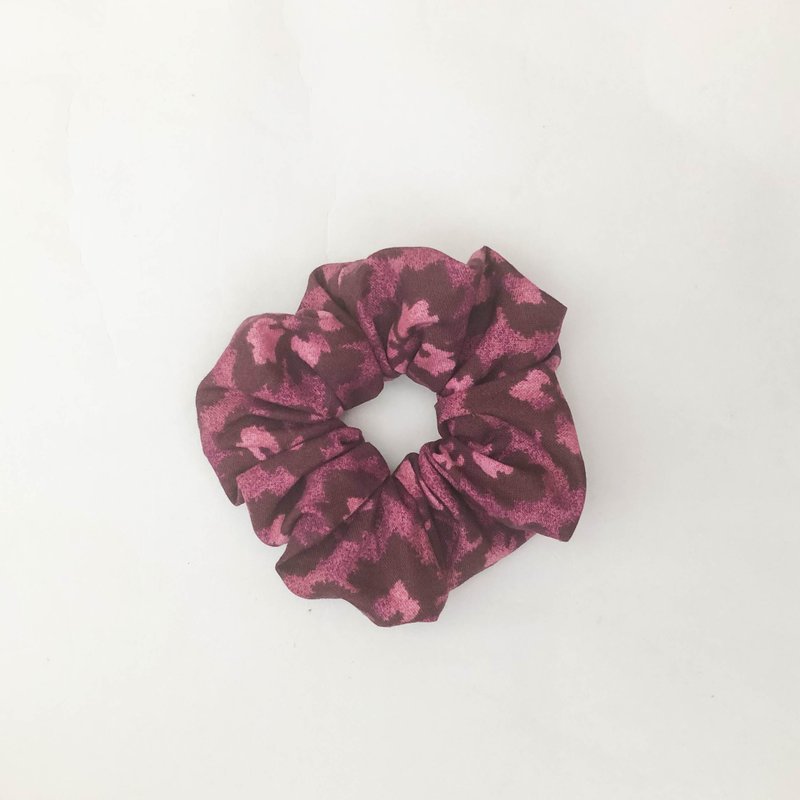 髮圈-棗紅粉花 - 髮夾/髮圈 - 棉．麻 紫色