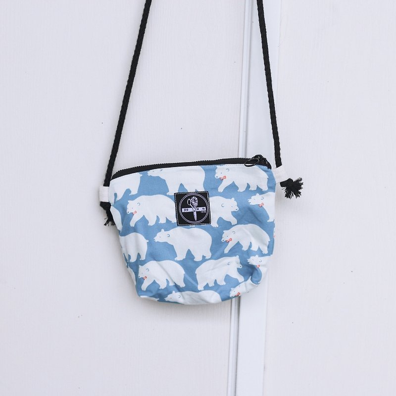 Side small bag / polar bear bow tie - Messenger Bags & Sling Bags - Cotton & Hemp Blue