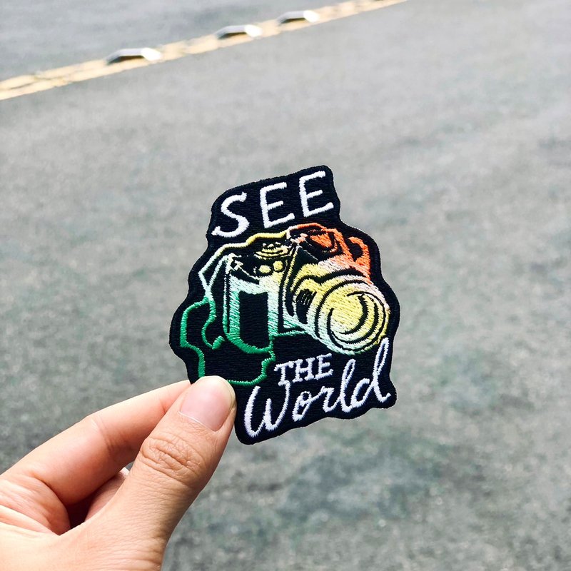 【去走走刺繡布貼】see the word 相機款 - 編織/刺繡/羊毛氈/縫紉 - 繡線 
