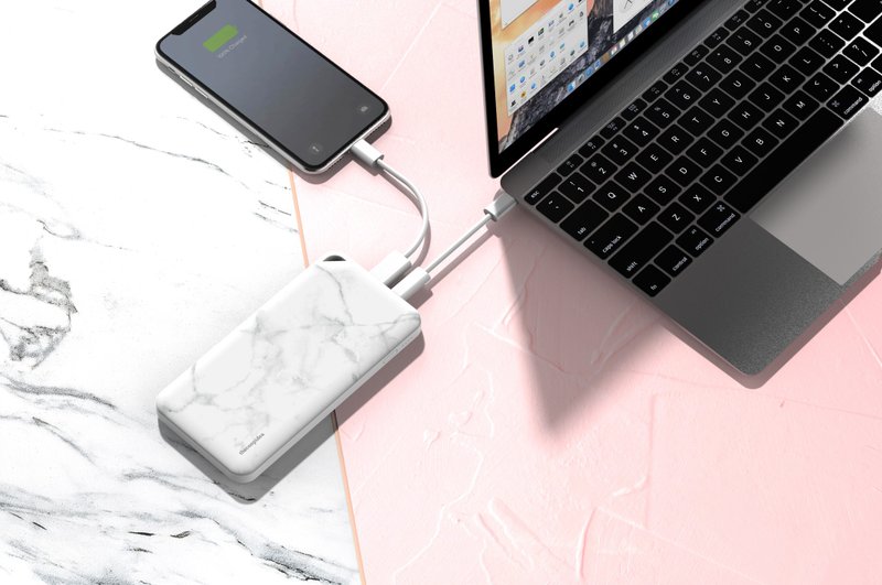 【贈送USB-C至 iPhone 充電線】Plank 10000mAh 充電器 | 雲石白 - 行動電源/充電線 - 其他材質 白色
