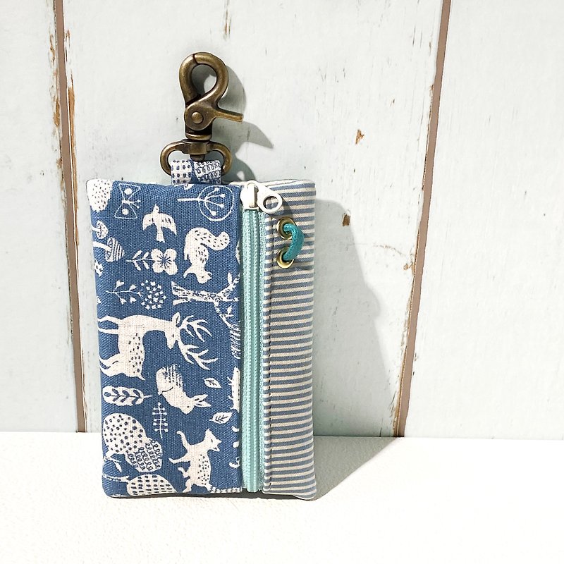 卡片鑰匙包 (森林派對) 日本布 接單生產* - 鑰匙圈/鑰匙包 - 棉．麻 藍色