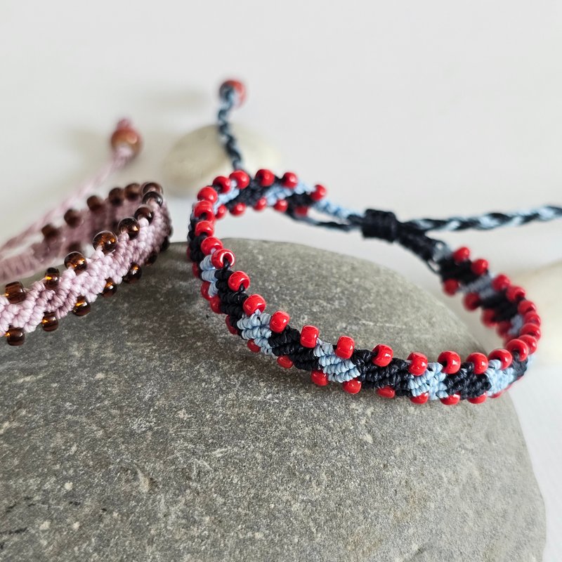 Wax thread braided bracelet showing pearl beads - Bracelets - Other Materials 