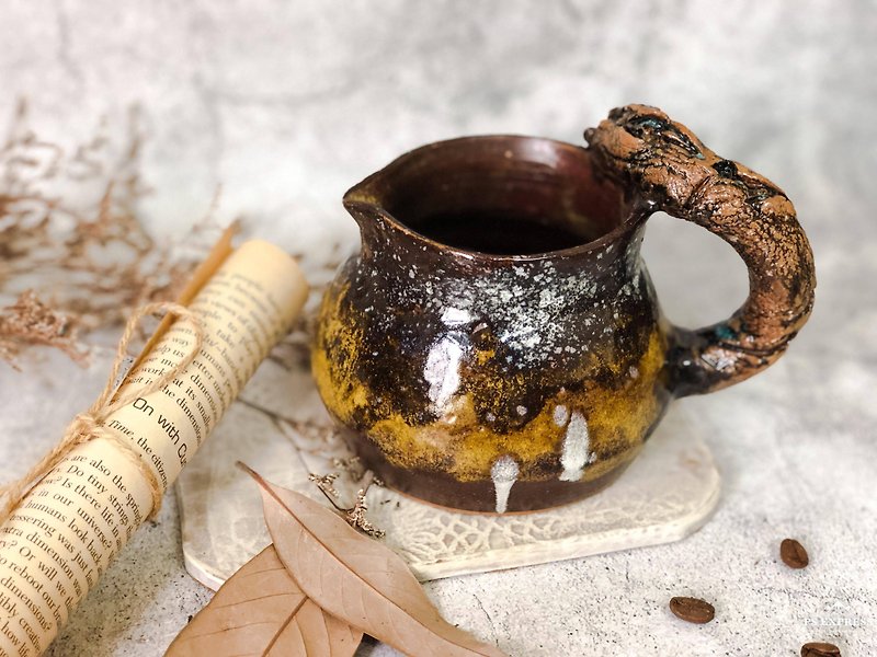 Wood grain hand put big tea sea - Teapots & Teacups - Pottery Brown