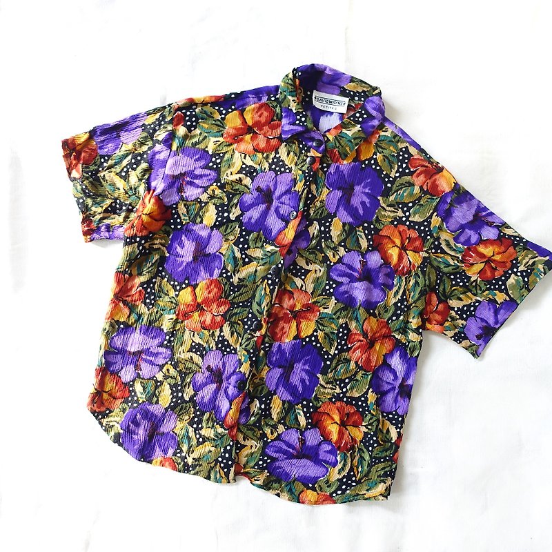 BajuTua / Elegant / 80's US Systemic Purple Hibiscus Blouse - เสื้อเชิ้ตผู้หญิง - เส้นใยสังเคราะห์ สีม่วง
