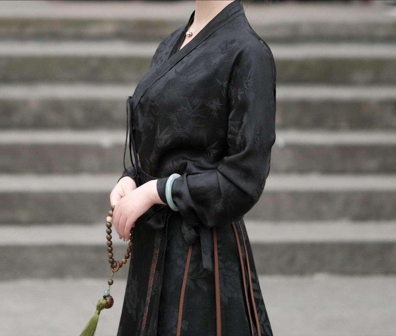 清澹 香云紗中式復古 開襟黑色小衫 - 女上衣/長袖上衣 - 絲．絹 黑色