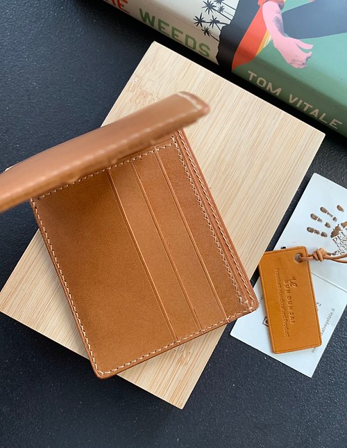 Bun Dan Jai leather & crafts Bifold wallet