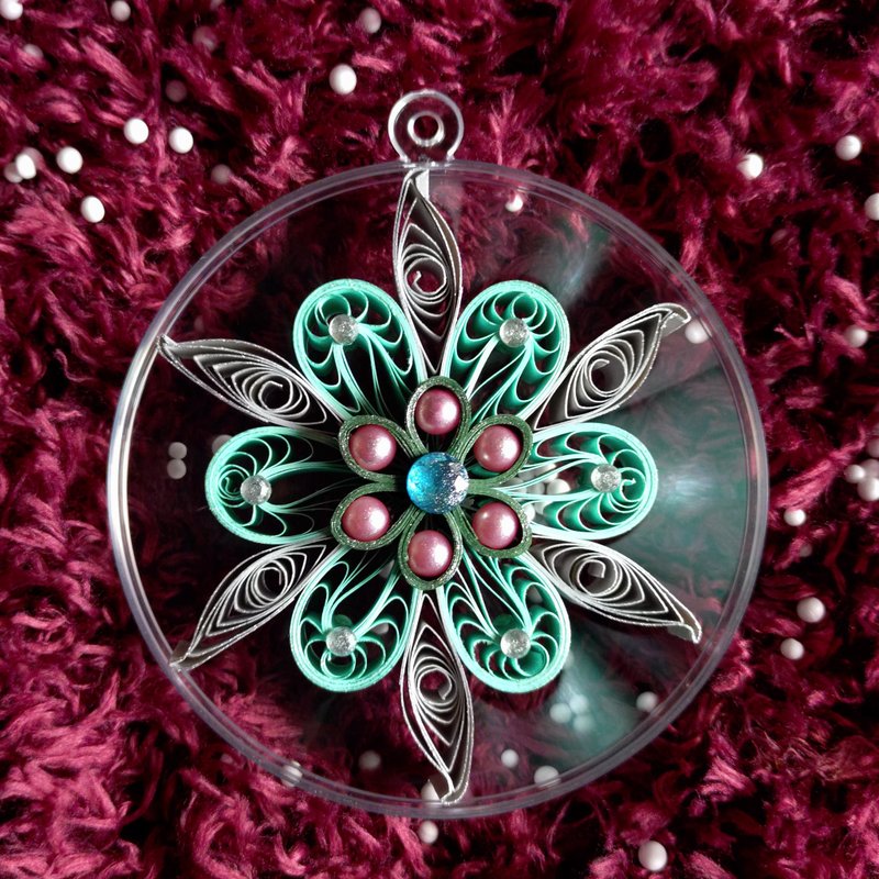 Quilled Paper Christmas Ornament - Blue Flower Silver Leaf - พวงกุญแจ - กระดาษ สีเขียว