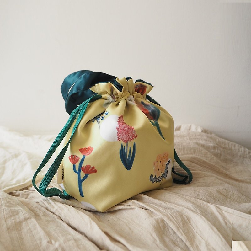 One-week flower satin packet yellow green storage small bag flowers illustration pattern storage bag travel essential - Handbags & Totes - Silk Yellow