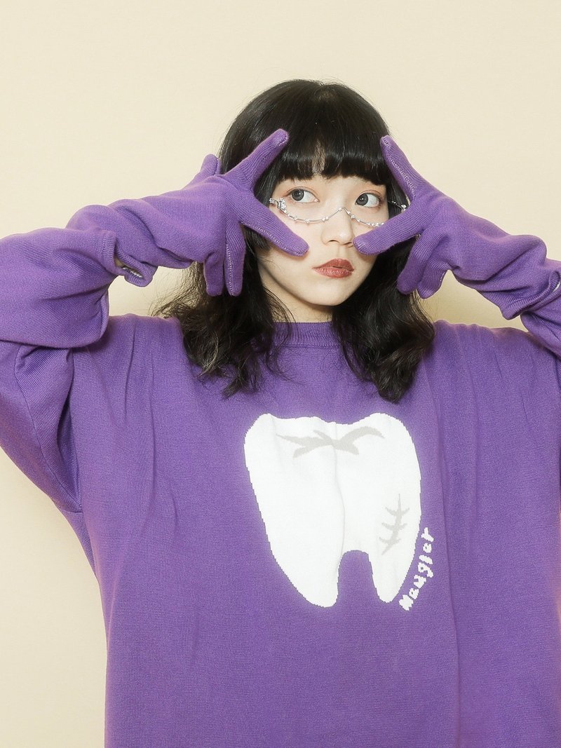 Meugler Niu Choudao [Yixu Dinner] Teeth Magic Gloves Double Hole Purple Sweater - Women's Sweaters - Cotton & Hemp Purple