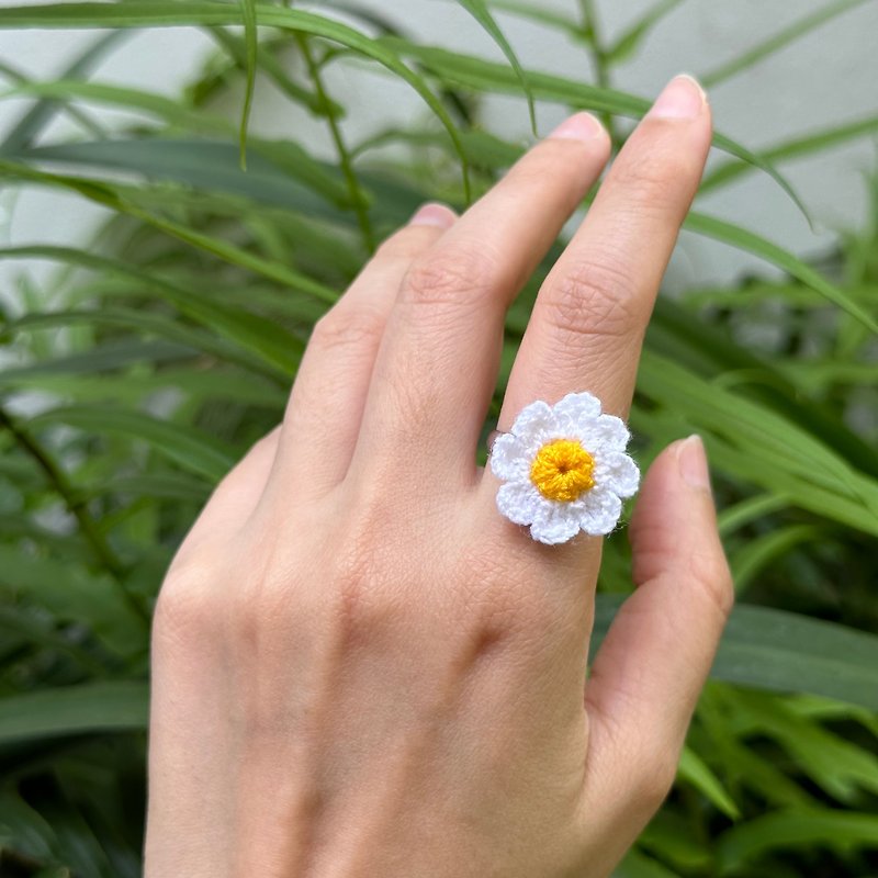 Crochet Flower Ring DAISY minimalist with a single or Triplet & Double Ring - General Rings - Precious Metals 